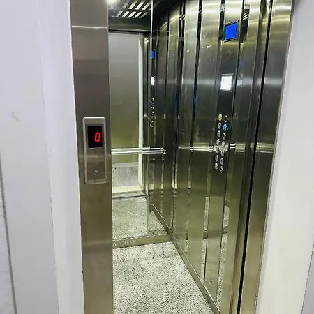 Apartment Blloku 2&b Tirana