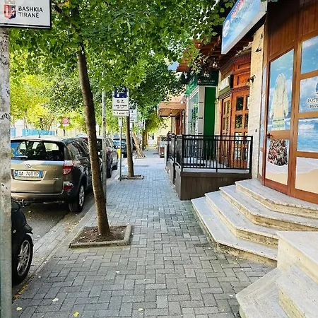 Apartment Blloku 2&b Tirana